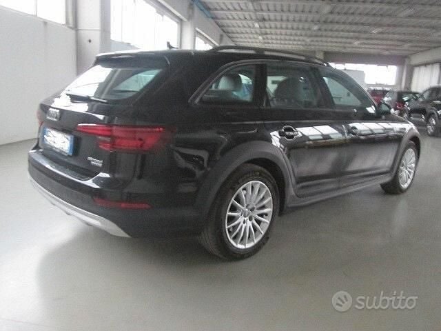 Usata Audi A4 Allroad Business 190 CV (139 kW) 2017 Nero Station wagon