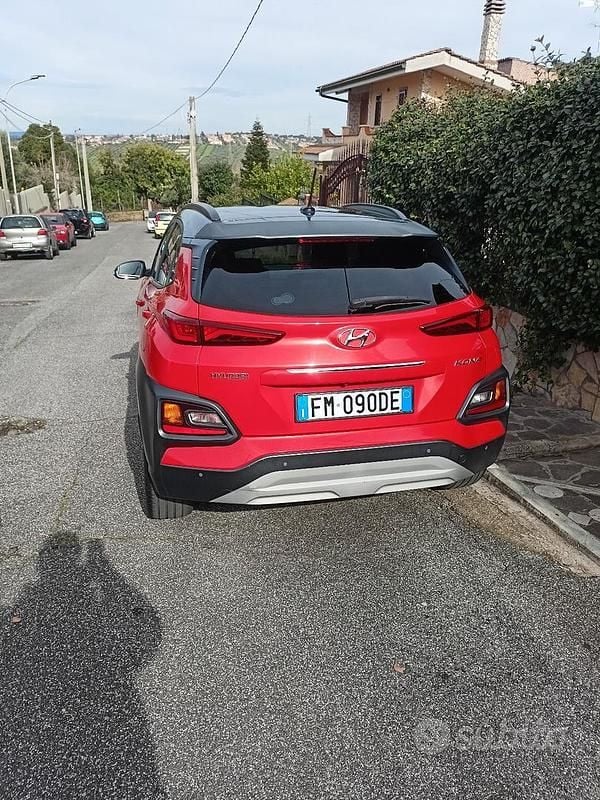 Usata Hyundai Kona 120 CV (88 kW) 2017 Rosso SUV