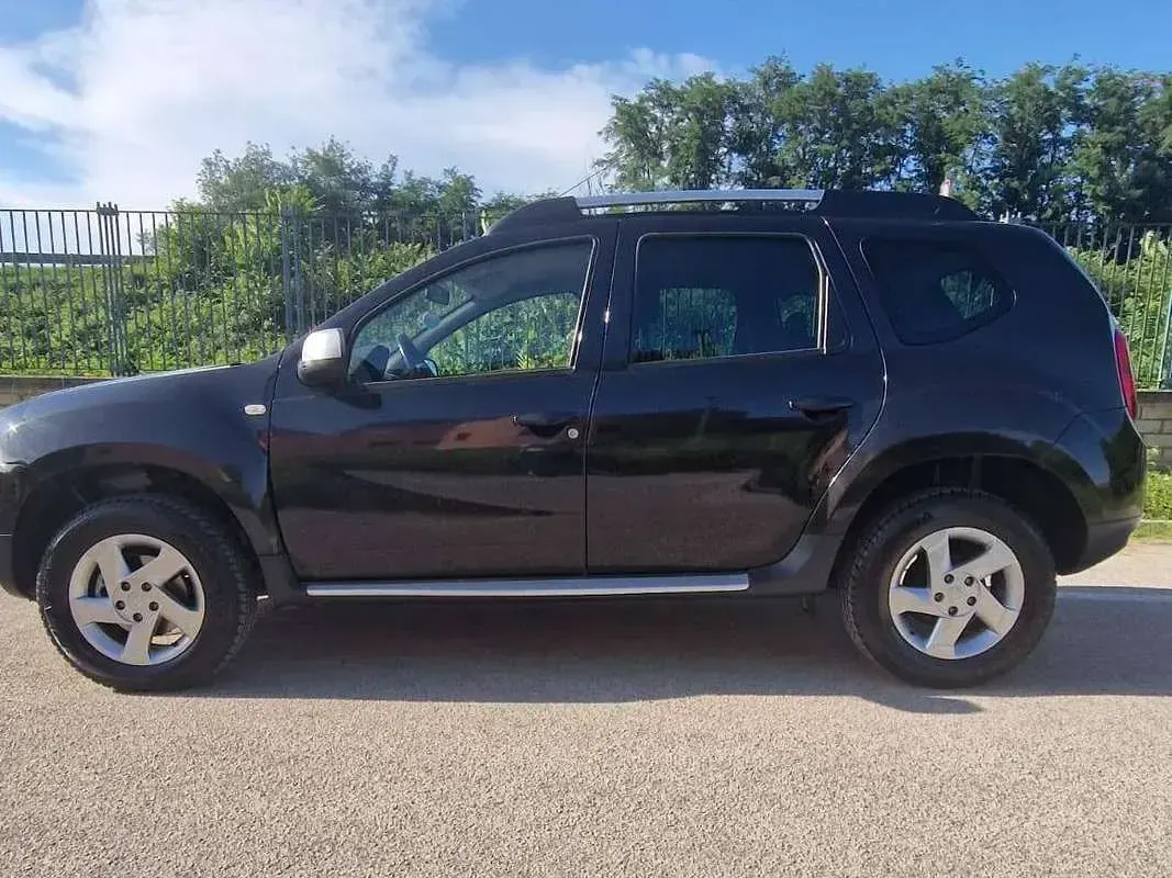 Usata Dacia Duster Lauréate 110 CV (80 kW) 2011 Nero SUV