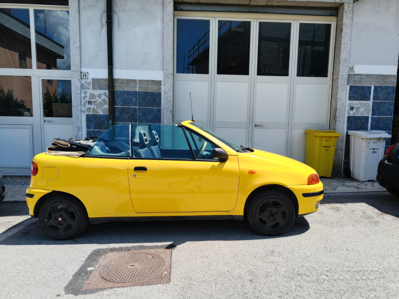 Usato 1997 Fiat Punto Cabriolet 1.2 Benzin 60 CV (2.999 €)