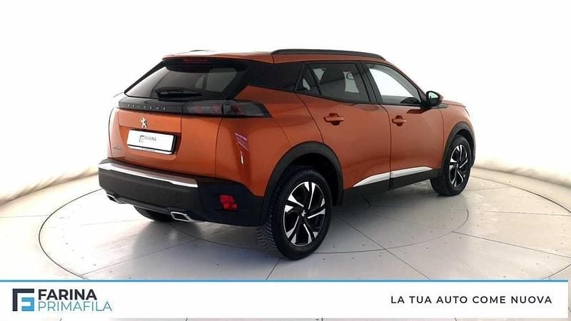 Używany Peugeot 2008 Allure 131 KM (96 kW) 2021 Pomarańczowy SUV