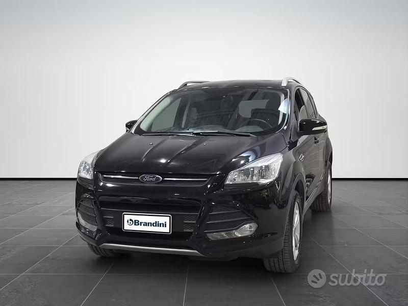 Usata Ford Kuga Titanium 120 CV (88 kW) 2016 Nero SUV