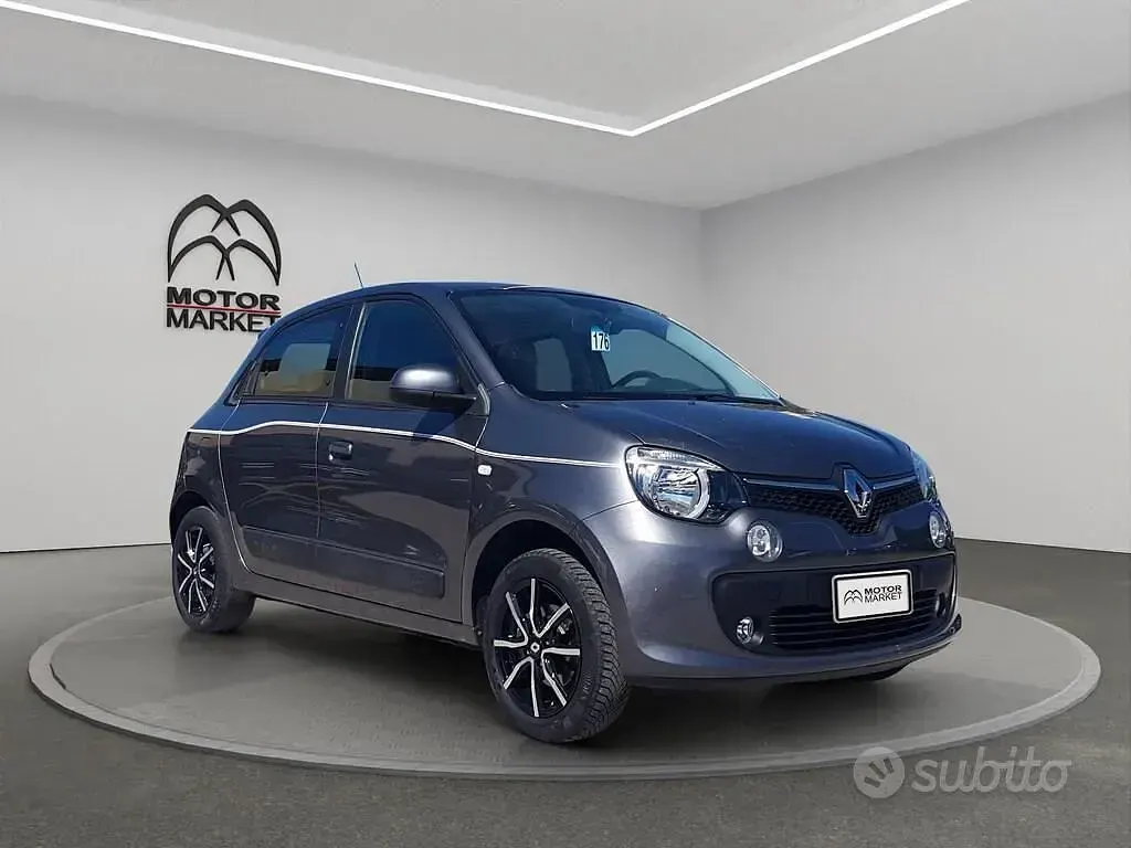 Usata Renault Twingo 90 CV (66 kW) 2018 Grigio / gray Utilitaria
