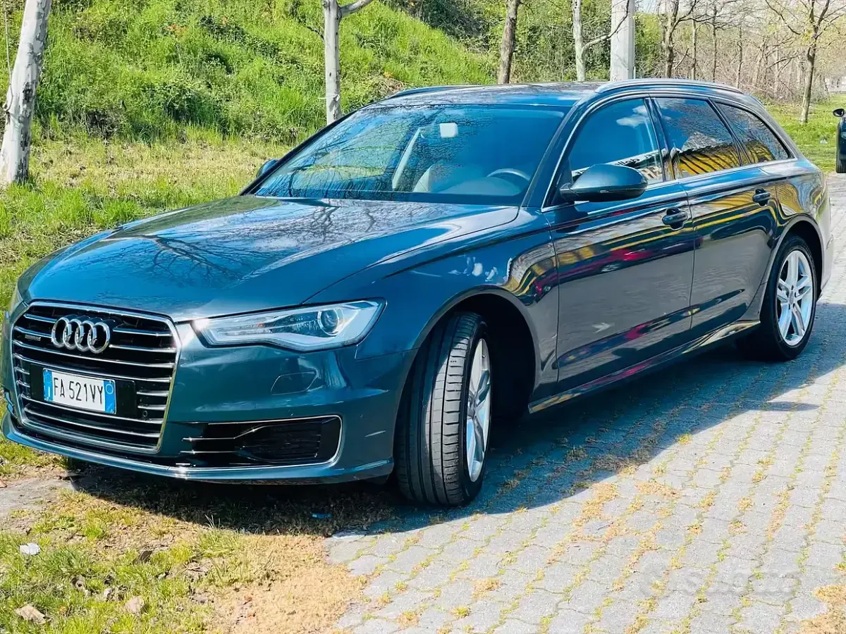 Usata Audi A6 218 CV (160 kW) 2015 Blu/azzurro Station wagon