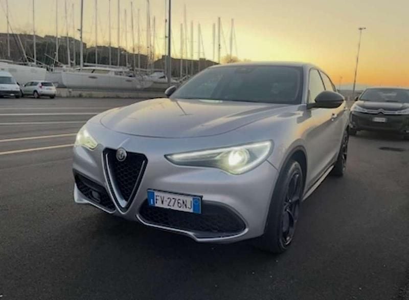 Second-hand Alfa Romeo Stelvio Business 160 CP (117 kW) 2019 Gri SUV