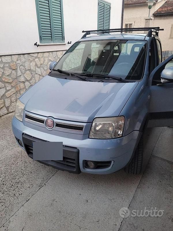 Usata Fiat Panda 4x4 2010 Blu Utilitaria