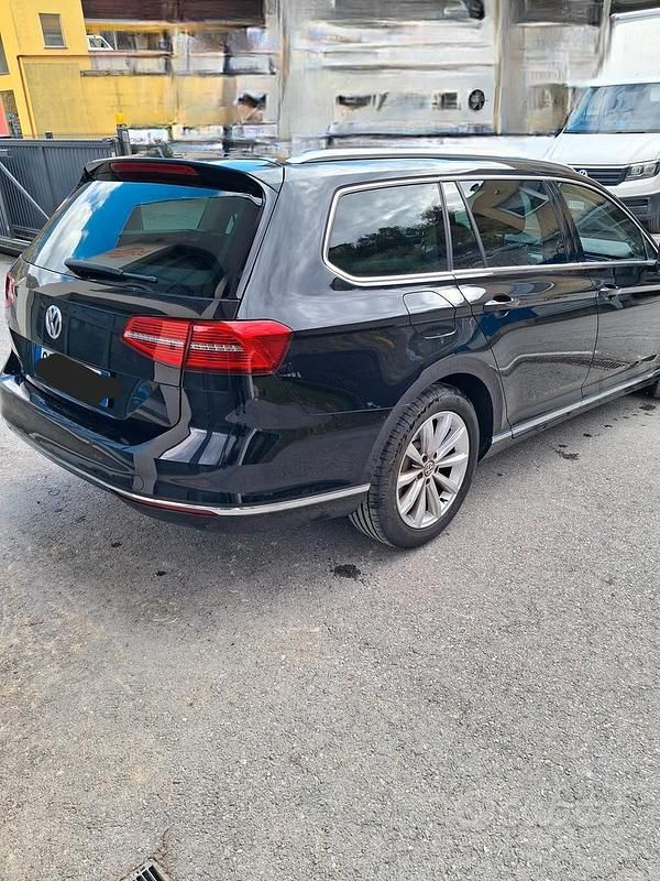 Usata VW Passat Highline 150 CV (110 kW) 2018 Nero Berlina