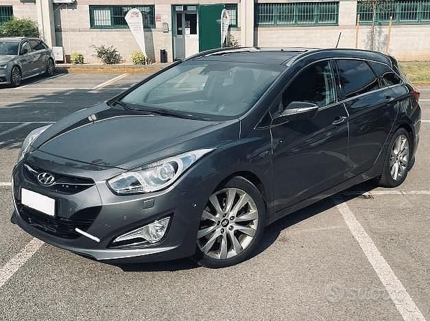 Grigio Usata 2014 Hyundai i40 Station wagon | 7800 € (Buon prezzo) - Immagine 1/4