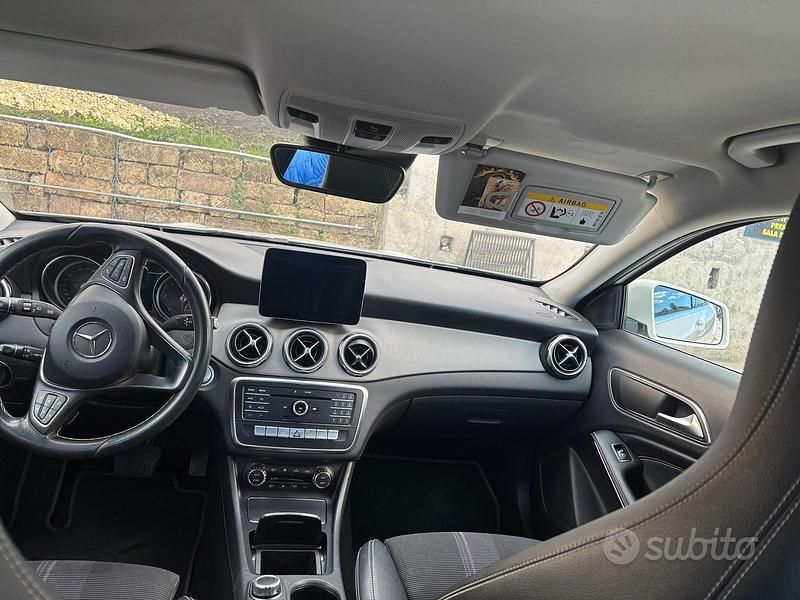 Usata Mercedes GLA200 2017 Bianco SUV