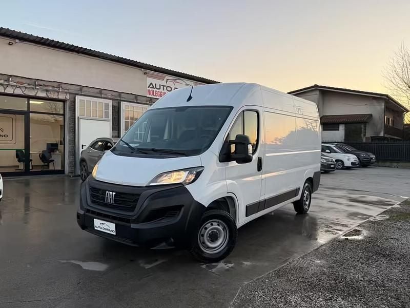 Usata Fiat Ducato 140 CV (102 kW) 2023 Bianco Furgone