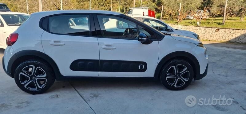Usata Citroën C3 Shine 99 CV (72 kW) 2017 Bianco Utilitaria