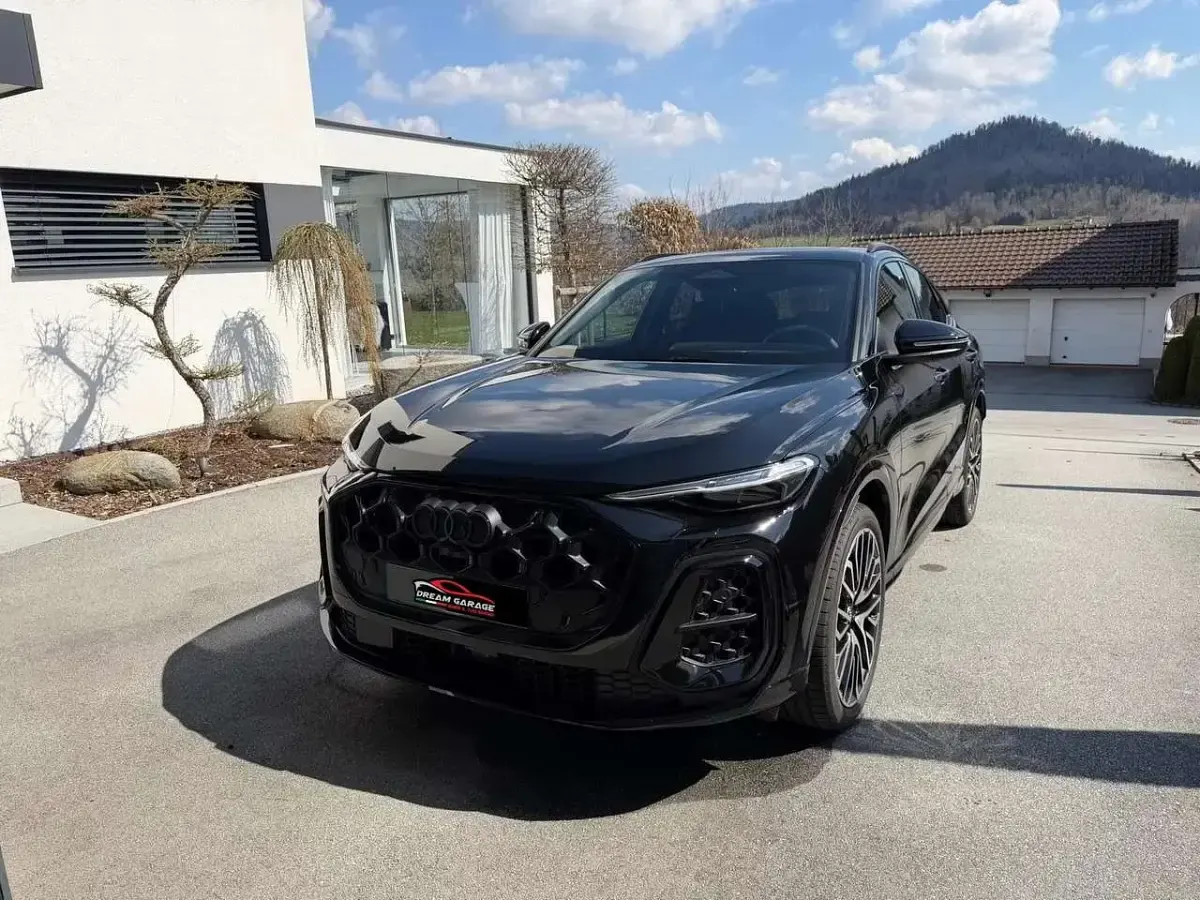 Usata Audi SQ5 Sportback Ambiente 367 CV (269 kW) 2025 Nero SUV