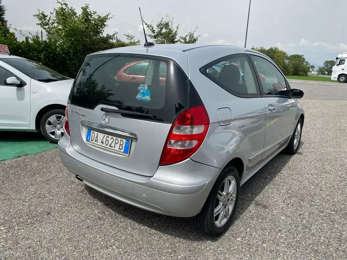 Usata Mercedes A150 Classic 95 CV (69 kW) 2006 Argento Coupé