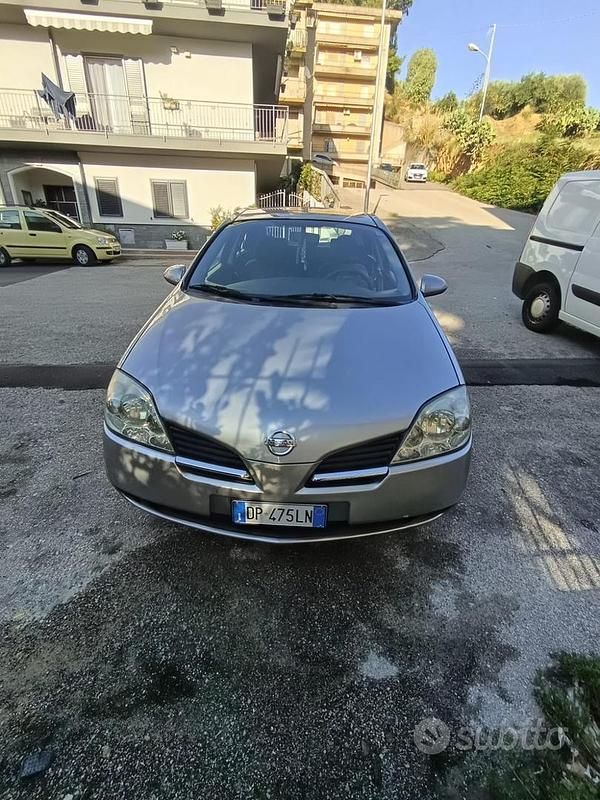 Grigio Usata 2005 Nissan Primera Tre volumi | 1500 € - Immagine 1/4