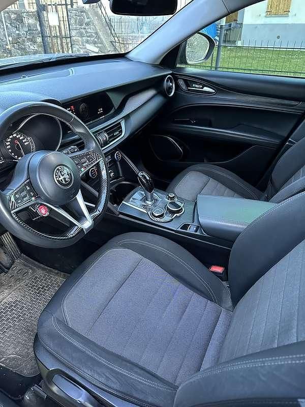 Usata Alfa Romeo Stelvio Executive 179 CV (131 kW) 2017 SUV