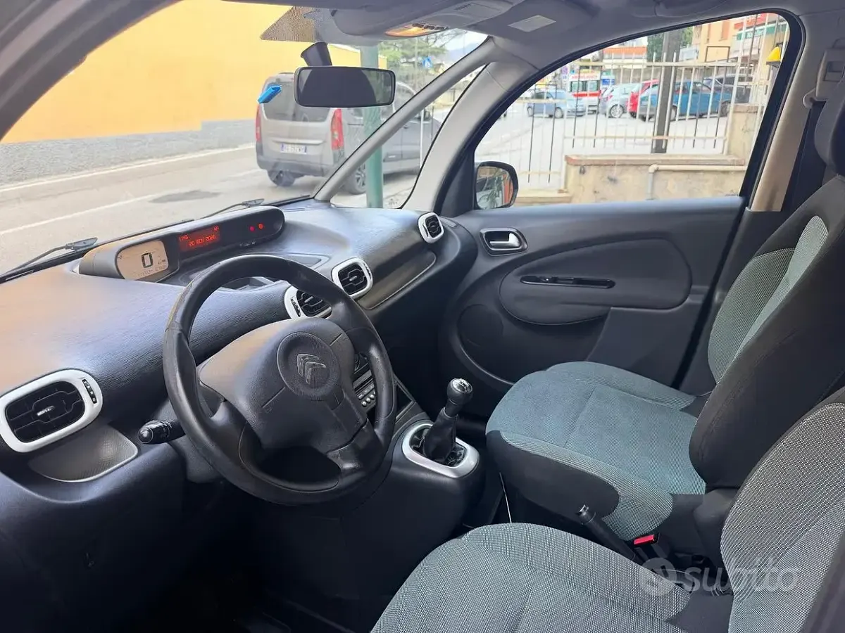 Usata Citroën C3 Picasso Exclusive 99 CV (72 kW) 2016 Grigio Monovolume