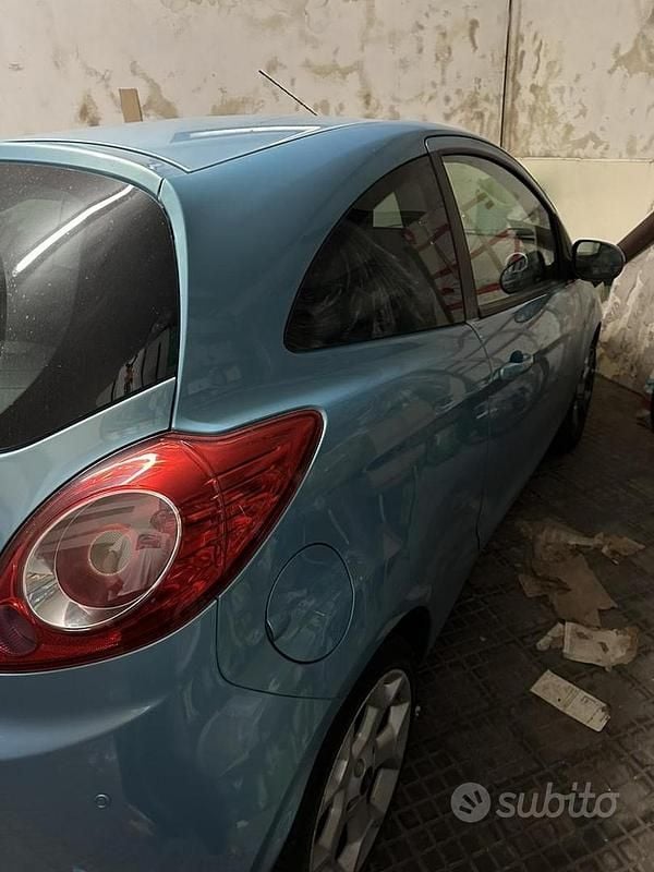 Usata Ford Ka 69 CV (50 kW) 2010 Blu Utilitaria