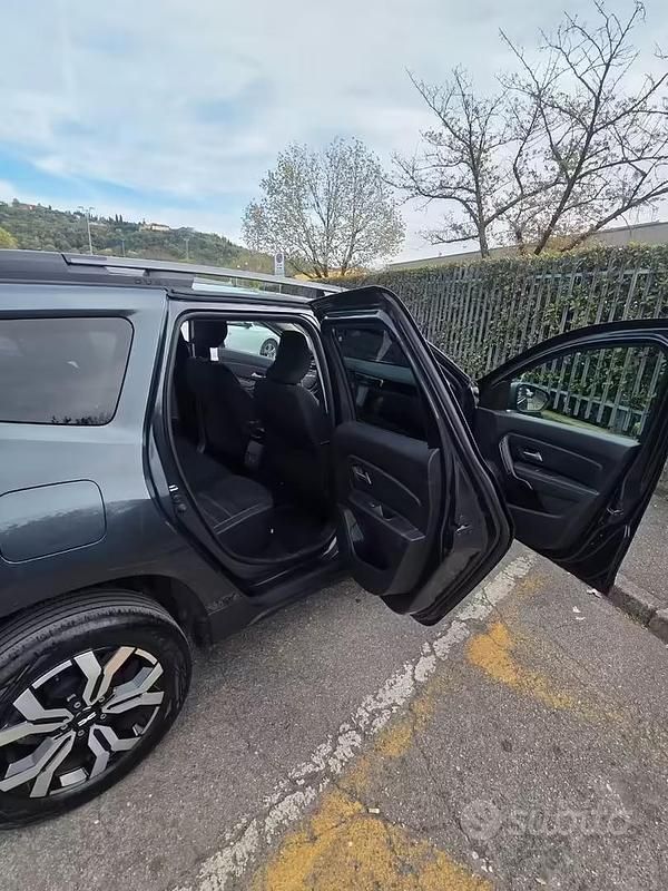 Usata Dacia Duster Journey 101 CV (74 kW) 2023 Grigio SUV