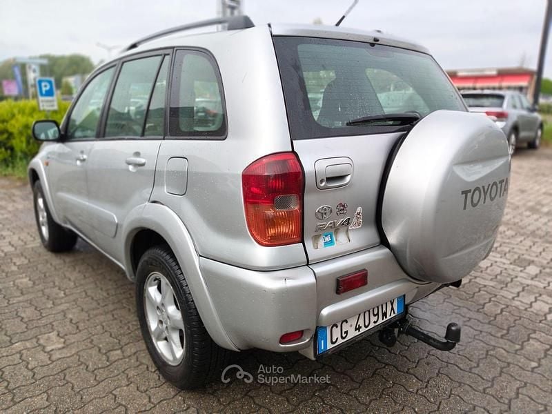 Usata Toyota RAV4 Sol 116 CV (85 kW) 2003 Argento SUV