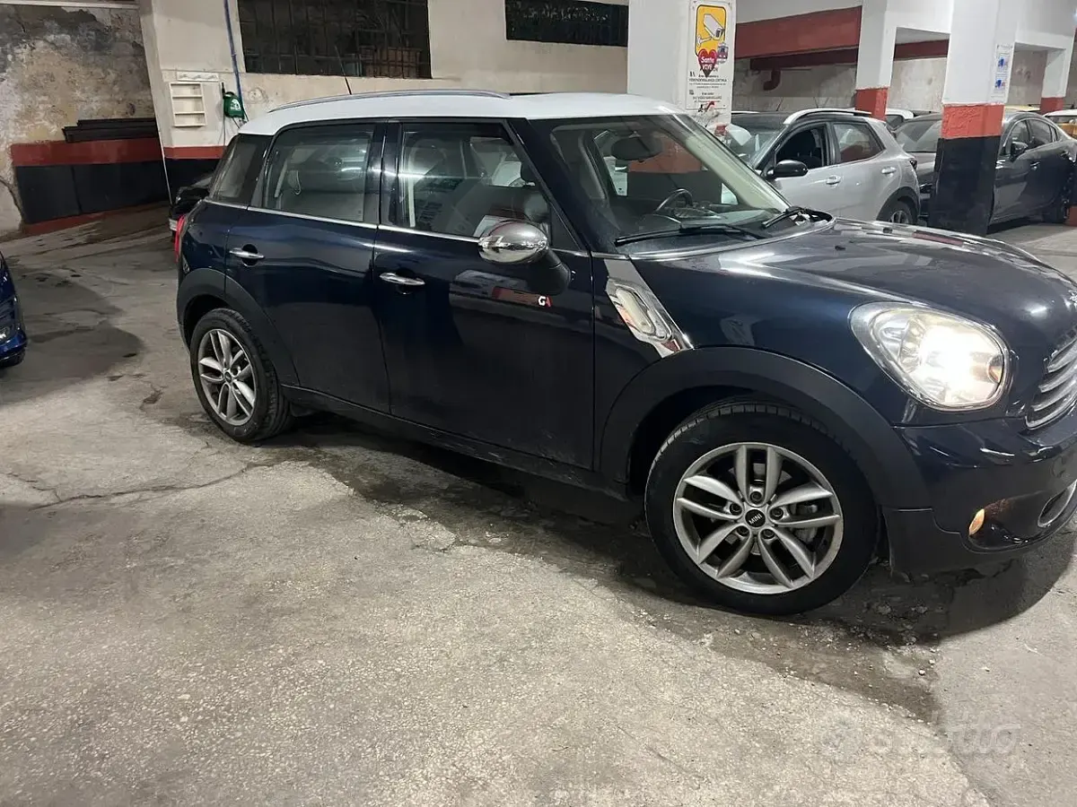 Usata Mini Cooper D Countryman 111 CV (81 kW) 2014 Bluazzurro SUV