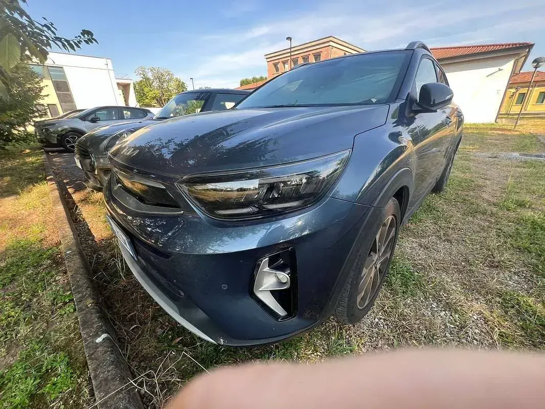 Usata Kia Stonic GT-Line 101 CV (74 kW) 2022 Blu/azzurro SUV