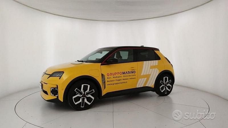 Usata Renault 5 E-Tech Komfort 110 kW (150 CV) 2024 Giallo Berlina
