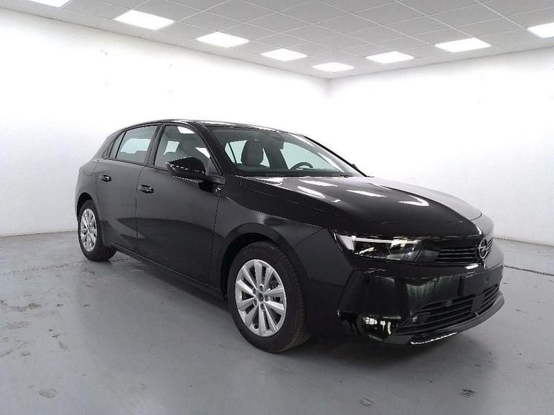 Usata Opel Astra Elegance 131 CV (96 kW) 2024 Nero Berlina