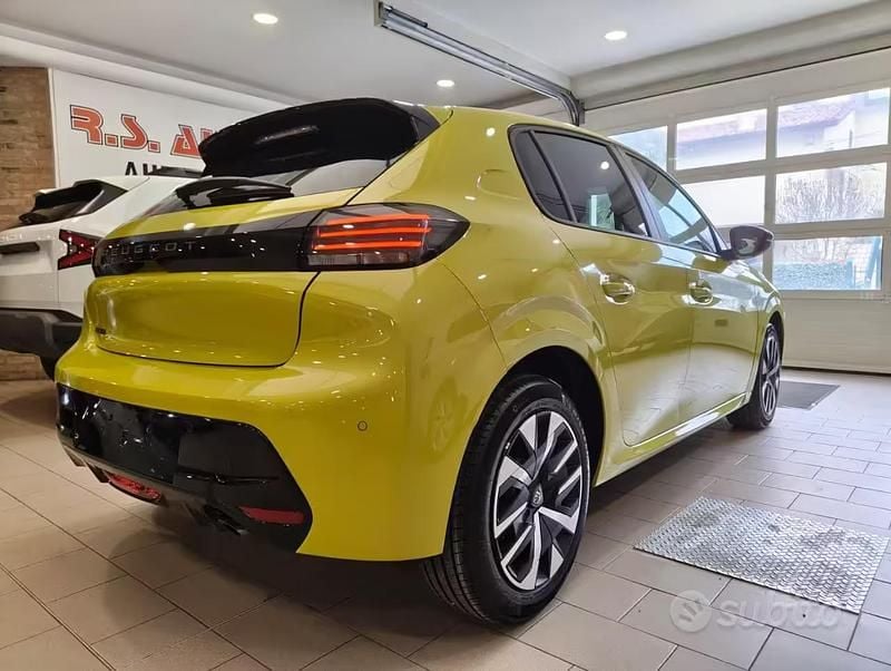 Nuova Peugeot 208 Business-Line 2025 Giallo Utilitaria
