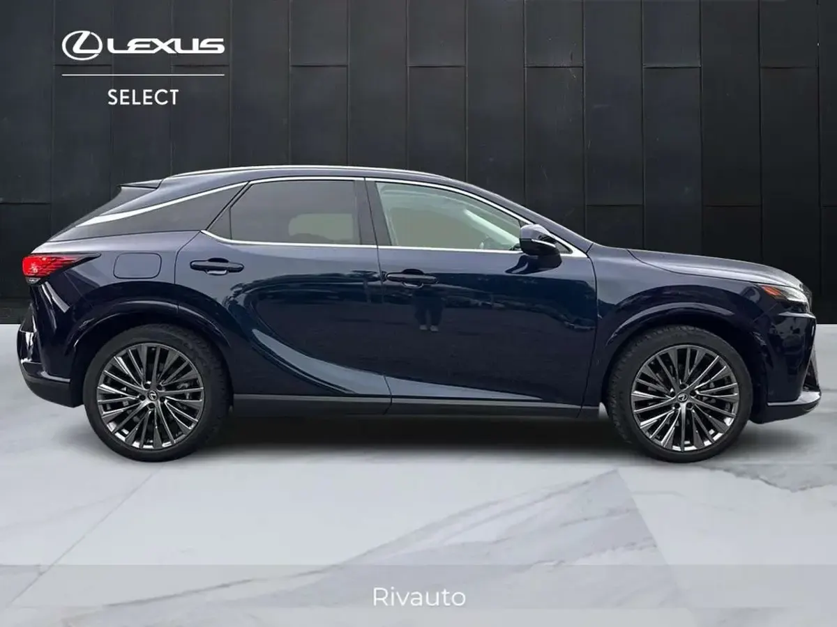 Usata Lexus RX350 Luxury Line 309 CV (227 kW) 2023 Blu/azzurro SUV