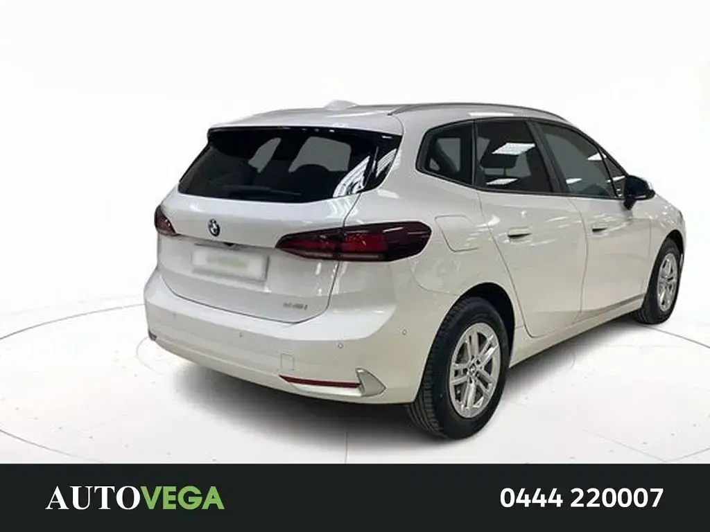Usata BMW 218 Active Tourer Comfort Edition 136 CV (100 kW) 2022 Vari colori / pastello Monovolume