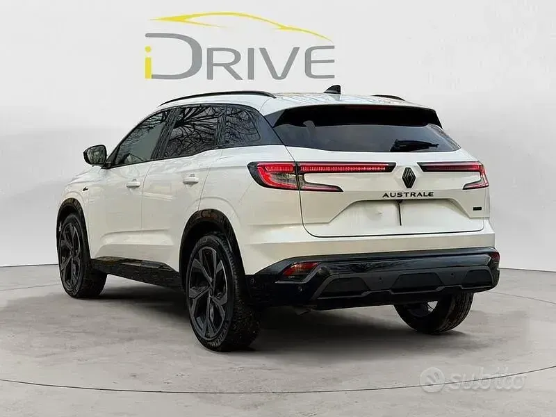 Usata Renault Austral Iconic 130 CV (95 kW) 2025 Bianco SUV