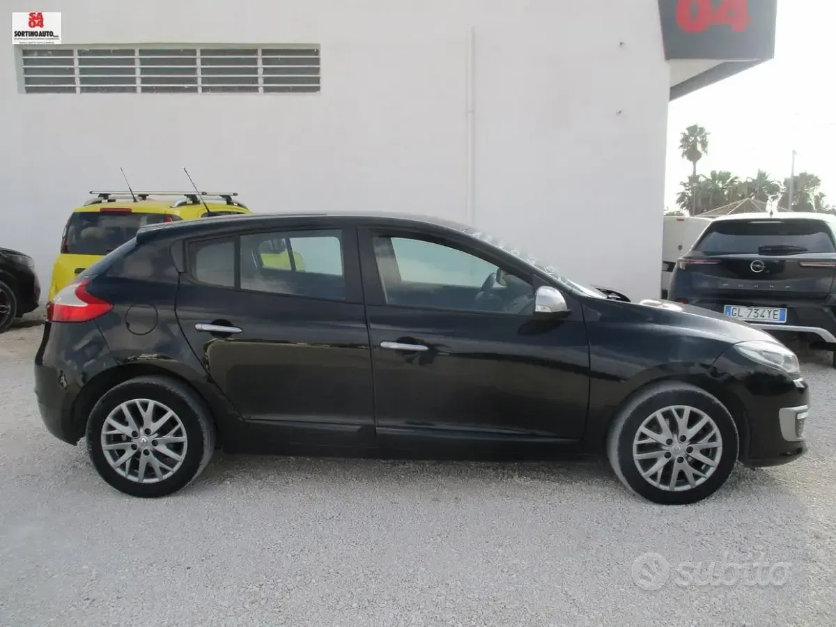 Usata Renault Mégane III GT 110 CV (80 kW) 2014 Nero Berlina