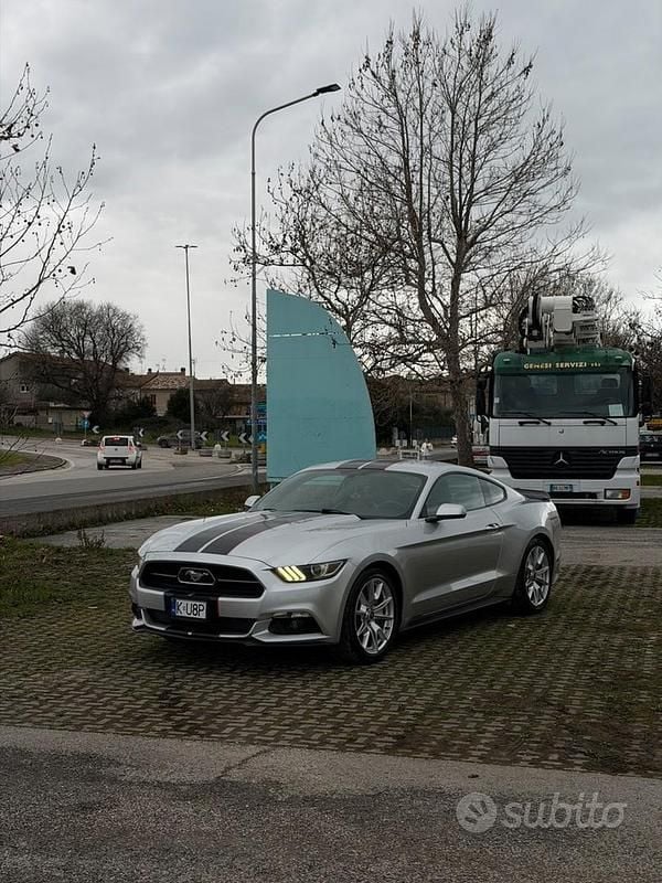 Usata Ford Mustang Fastback 314 CV (230 kW) 2015 Coupé