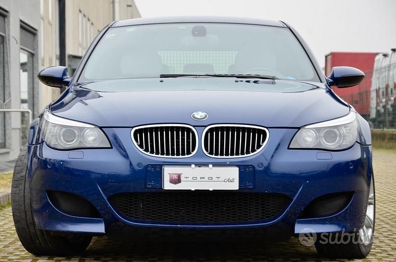 Usata BMW M5 Efficient Dynamics 507 CV (372 kW) 2007 Blu Station wagon