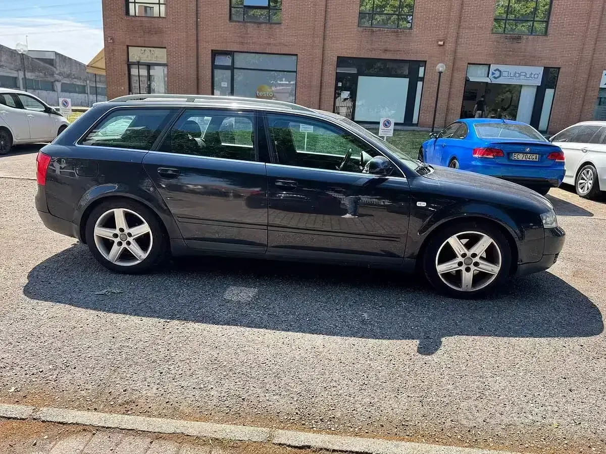 Occasion Audi A4 Comfort 163 PK (119 kW) 2003 Zwart Stationwagen