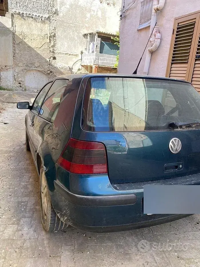 Usado VW Golf IV 130 CV (95 kW) 2002 Berlina