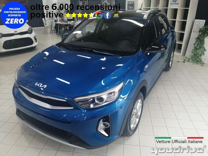 Blu Nuova 2025 Kia Stonic Style SUV | 18.290 € (Ottimo prezzo) - Immagine 1/4