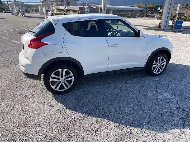 Usata Nissan Juke Acenta 110 CV (80 kW) 2011 Bianco SUV