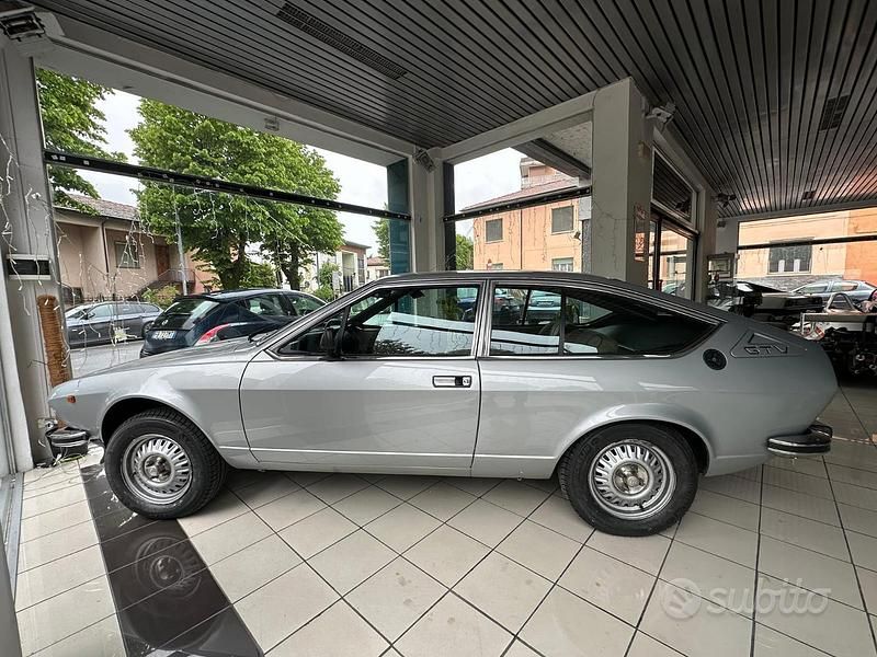 Usata Alfa Romeo Alfetta GT/GTV 1970 Grigio Coupé