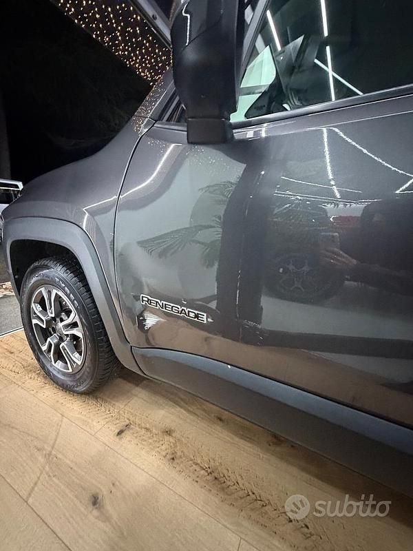 Usata Jeep Renegade Limited 120 CV (88 kW) 2019 Grigio SUV