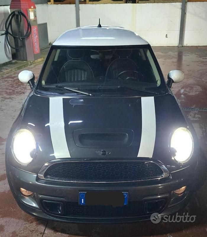 Usata Mini Cooper S 184 CV (135 kW) 2010 Grigio Utilitaria