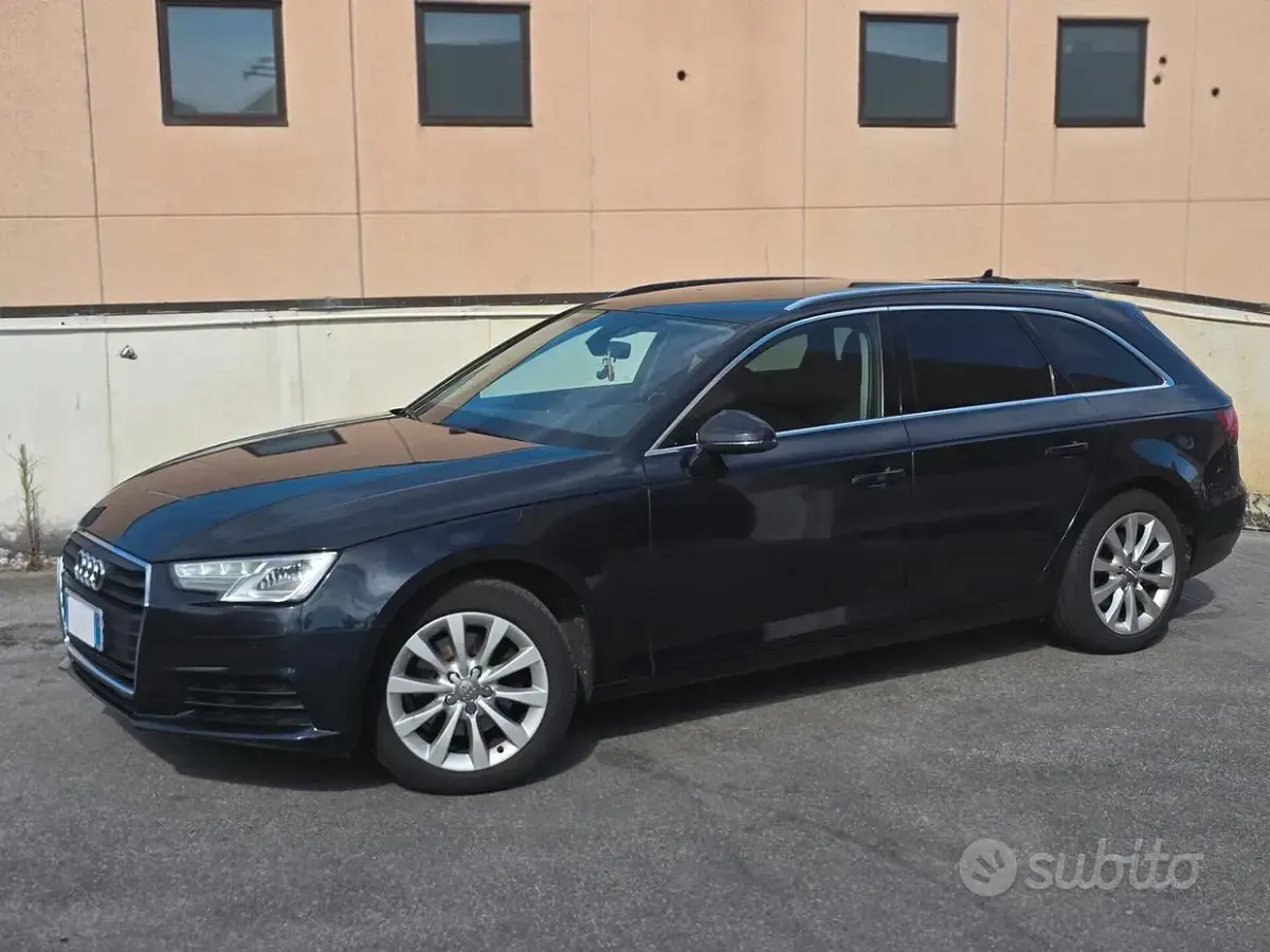 Usata Audi A4 Business 150 CV (110 kW) 2017 Blu Station wagon