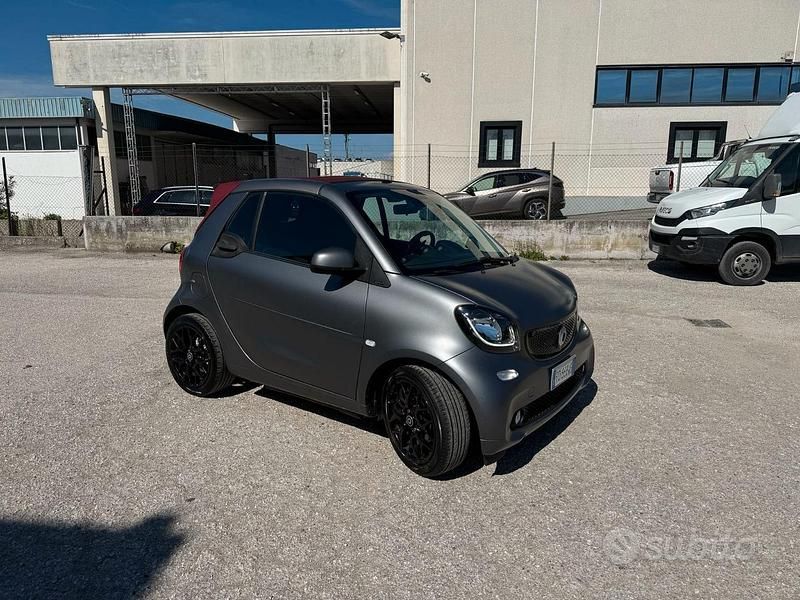 Usata Smart ForTwo Cabrio Passion 90 CV (66 kW) 2016 Grigio Cabrio