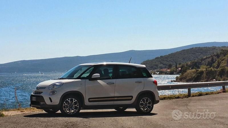 Bianco Usata 2013 Fiat 500L Trekking Monovolume | 6500 € (Buon prezzo) - Immagine 1/1