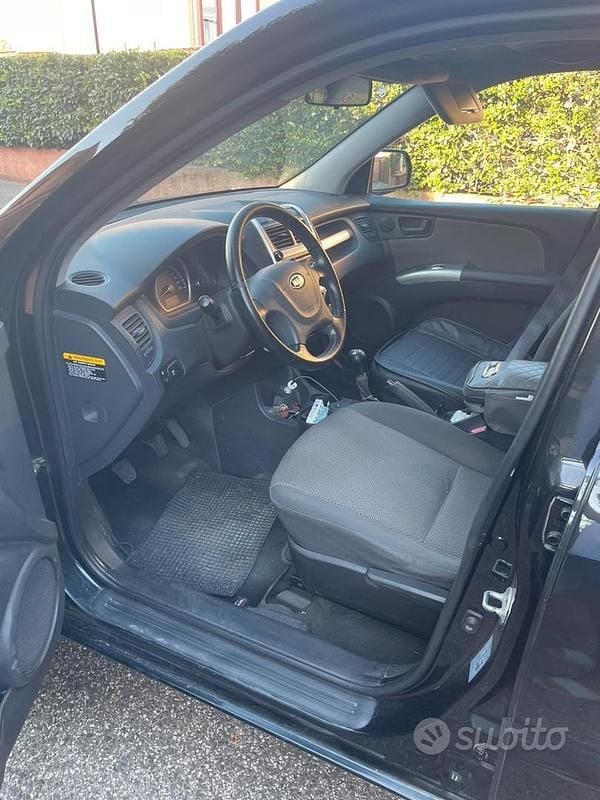 Usata Kia Sportage 141 CV (103 kW) 2009 Nero SUV