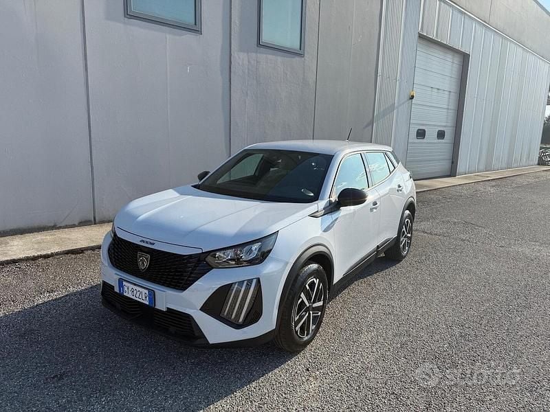 Usata Peugeot 2008 Style 100 CV (73 kW) 2025 Bianco SUV