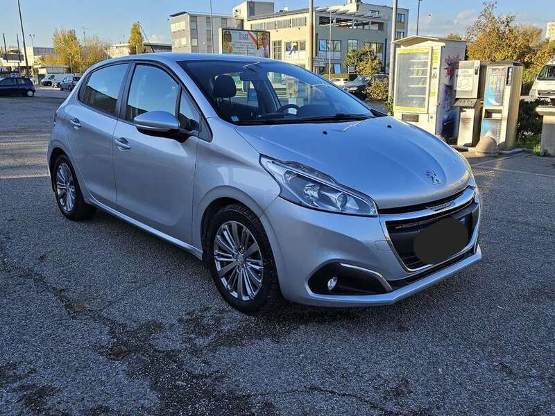 Usato 2016 Peugeot 208 1.6 Diesel 75 CV (6.600 €)