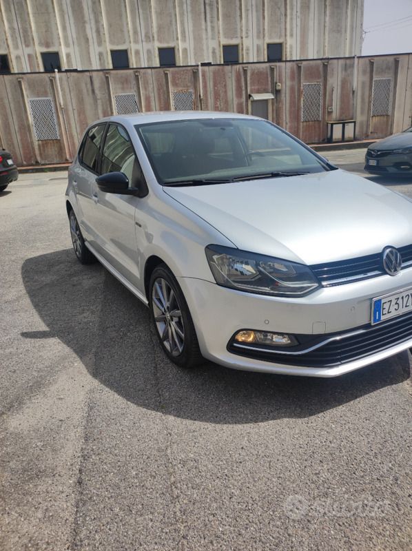 Usata VW Polo 90 CV (66 kW) 2015 Grigio Utilitaria