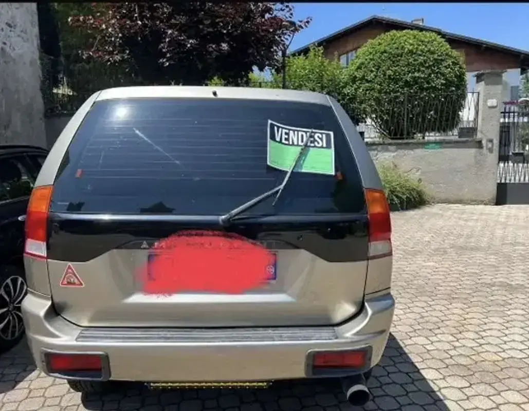 Usata Mitsubishi Pajero Sport 150 CV (110 kW) 1999 Beige SUV