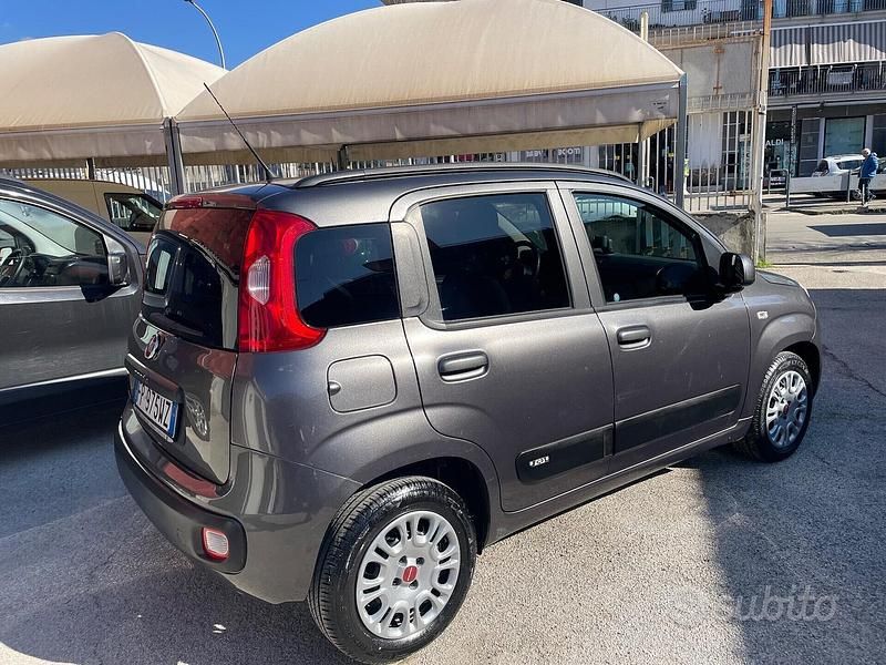 Usata Fiat Panda Lounge 69 CV (50 kW) 2018 Grigio Utilitaria